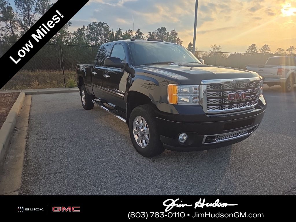 2011 Gmc Sierra 3500 HD Denali photo 3