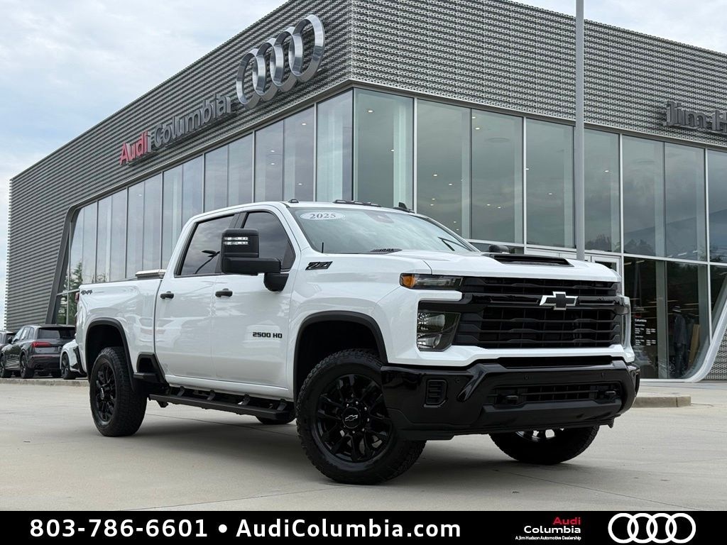 Used 2025 Chevrolet Silverado 2500 HD Custom Truck Crew Cab