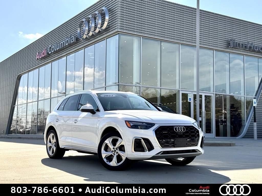 2023 Audi Q5 Premium Plus's photo