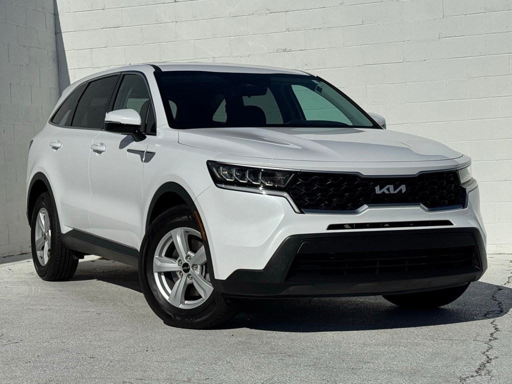 Used 2023 Kia Sorento LX SUV