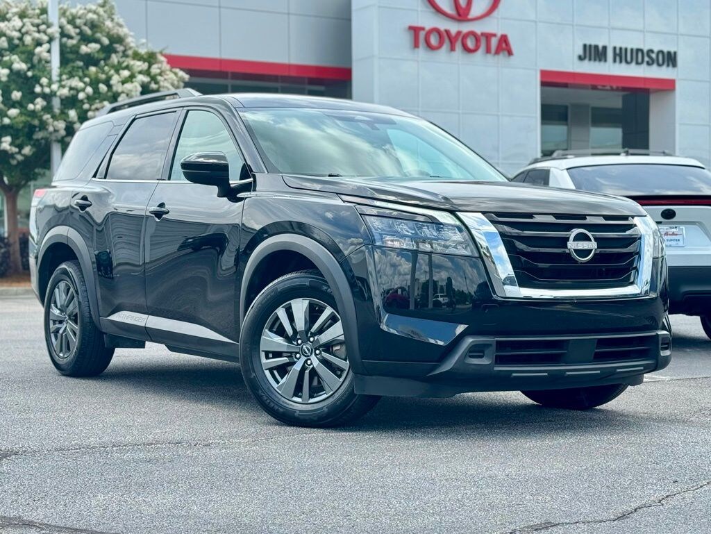 Used 2024 Nissan Pathfinder SV SUV
