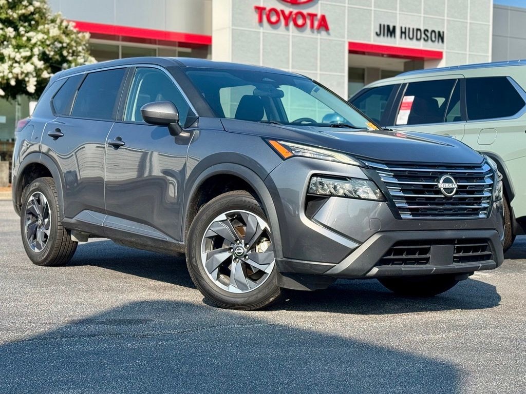 Used 2024 Nissan Rogue SV SUV