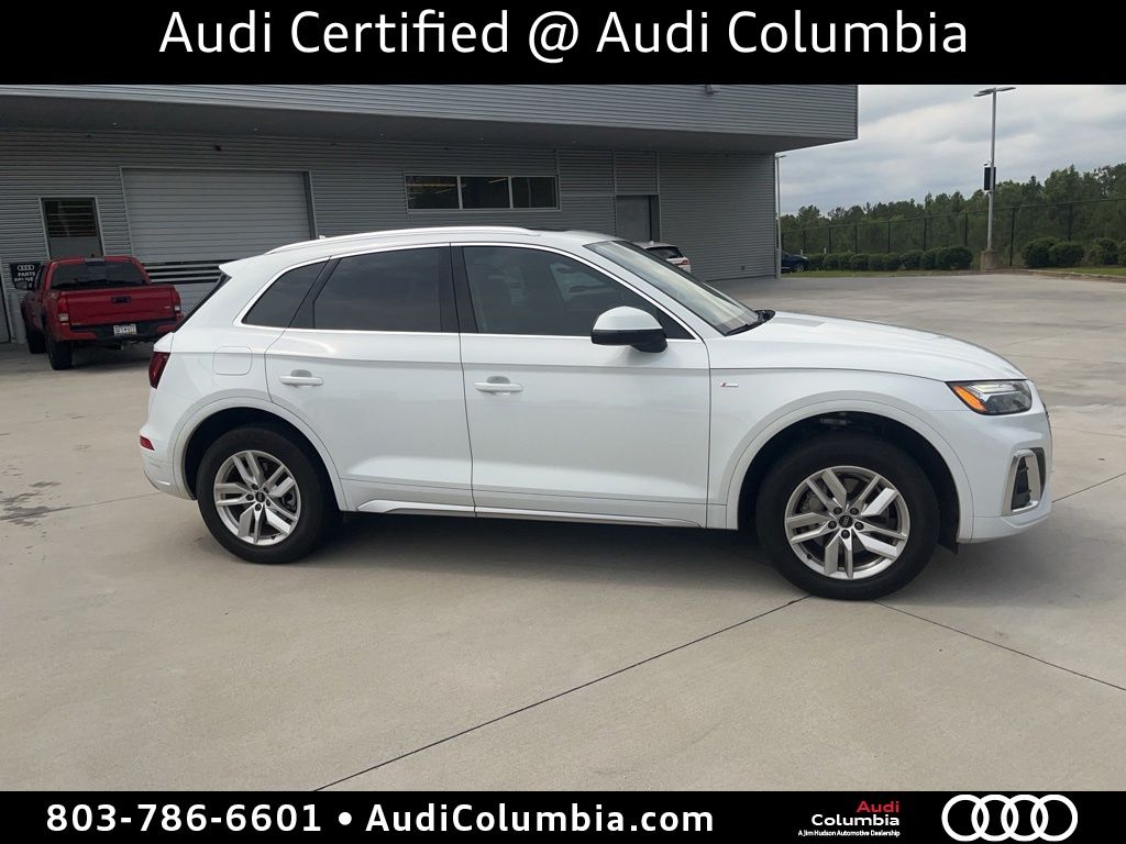 2023 Audi Q5 45 Premium's photo
