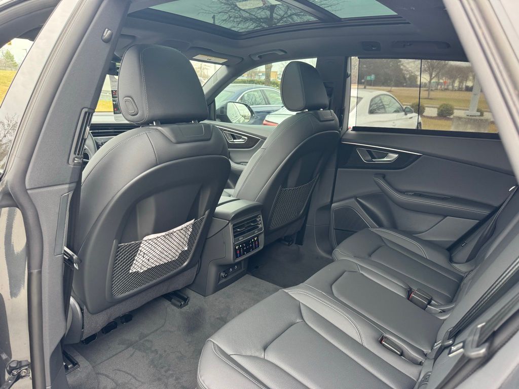 2026 Audi Q8 Premium Plus - Photo 24