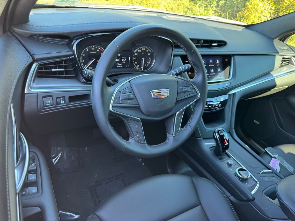 Used 2024 CADILLAC XT5 Luxury SUV