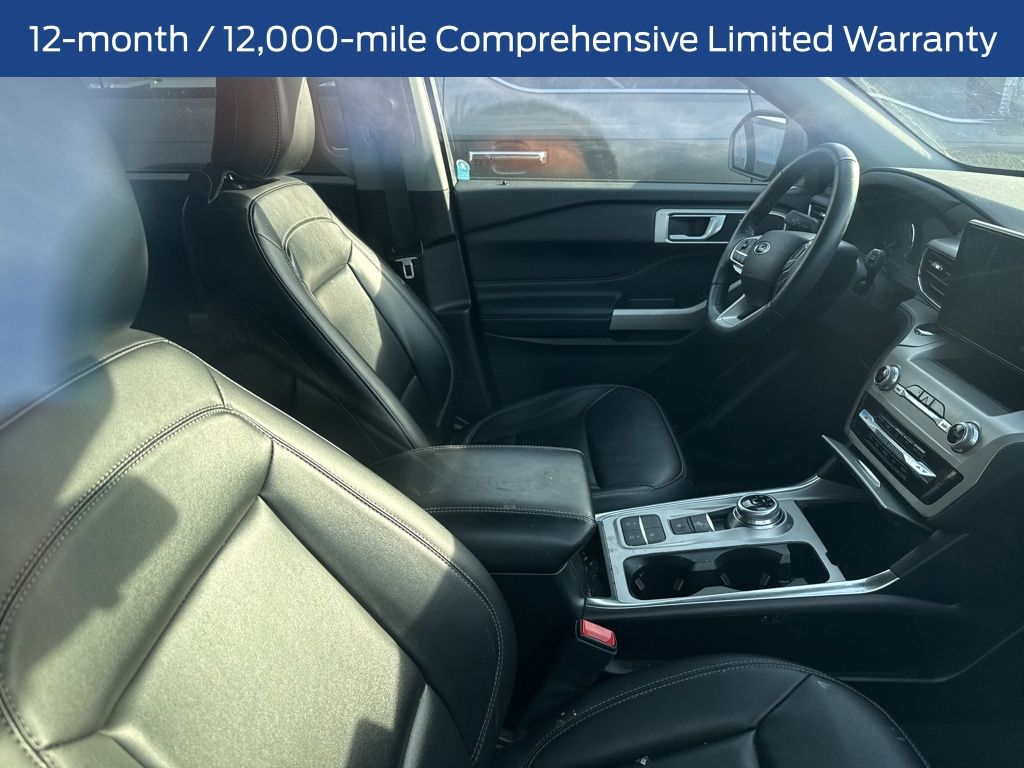 2023 Ford Explorer XLT photo 4