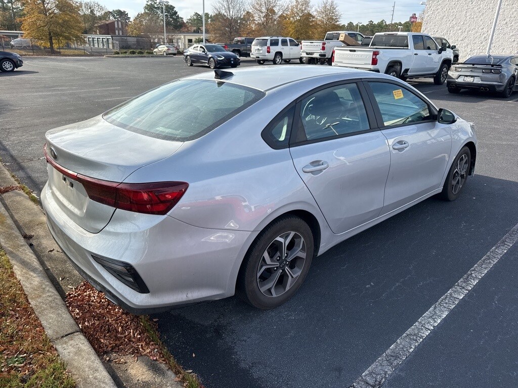 2021 Kia Forte LXS photo 3