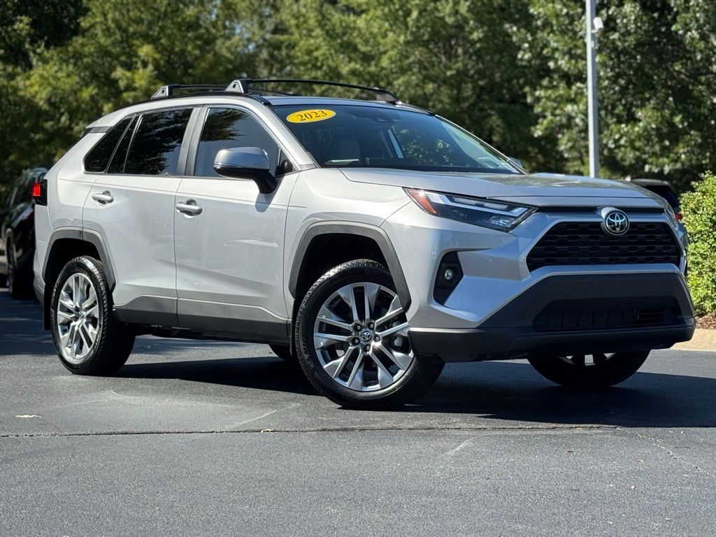 2023 Toyota RAV4 XLE Premium photo 2