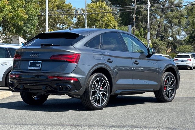 2025 Audi SQ5 Premium Plus photo 2