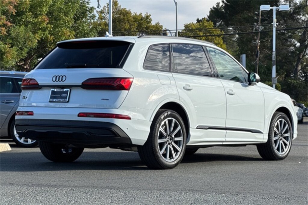 Certified 2023 Audi Q7 45 Premium Plus SUV