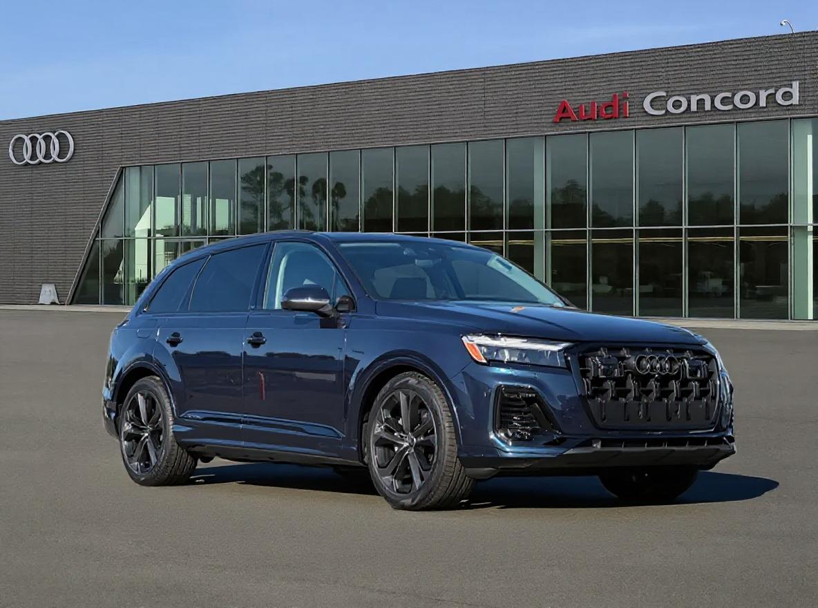 2025 Audi Q7 Premium Plus's photo