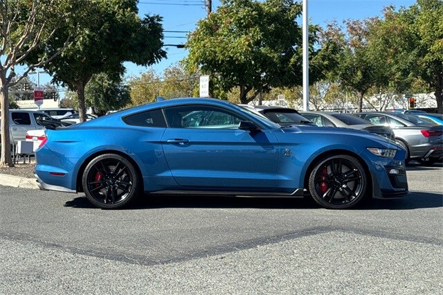 2021 Ford Mustang Shelby GT500 photo 3