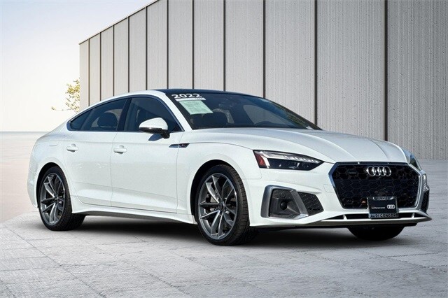 2022 Audi A5 S line Quattro Premium Plus photo 2