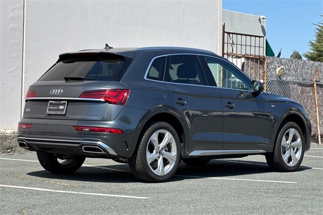 2025 Audi Q5 45 S line Premium Plus photo 4