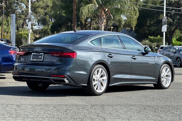 2022 Audi A5 Quattro Premium photo 3