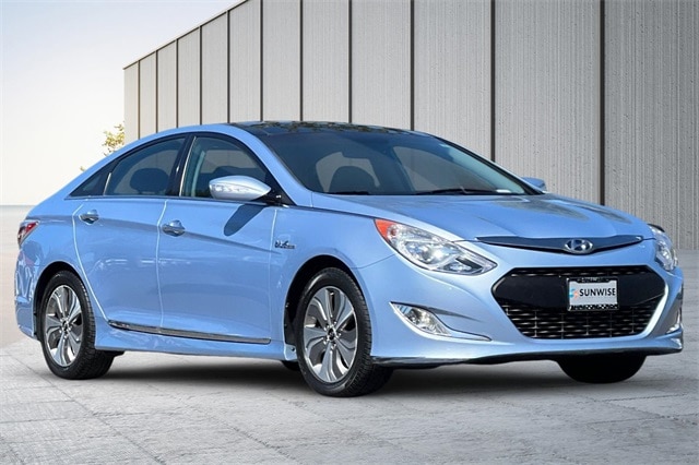 Used 2015 Hyundai Sonata Hybrid Limited with VIN KMHEC4A42FA128955 for sale in Concord, CA