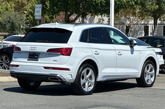 2025 Audi Q5 45 S line Premium Plus photo 4