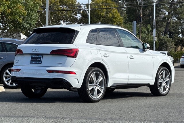 2025 Audi Q5 45 S line Premium photo 2