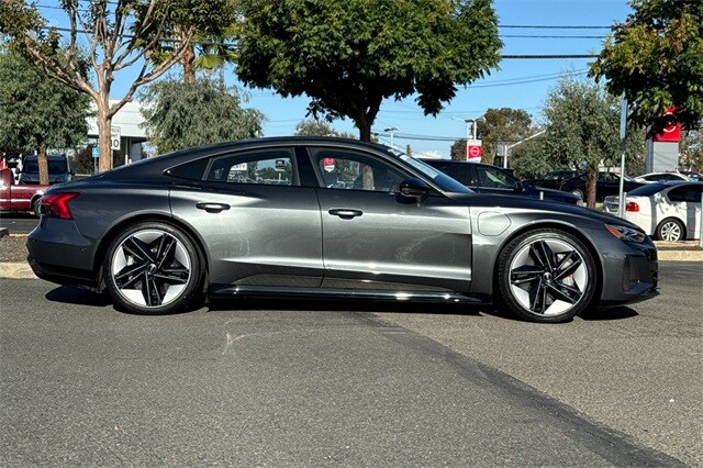 2023 Audi RS e-tron GT Base photo 3