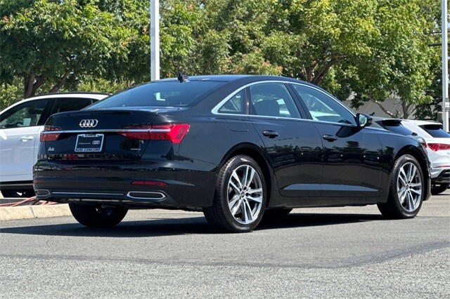 2023 Audi A6 Quattro Premium Plus photo 4