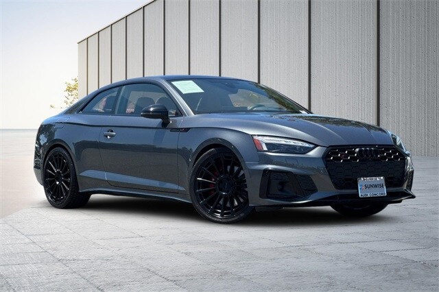 2022 Audi S5 Prestige photo 2