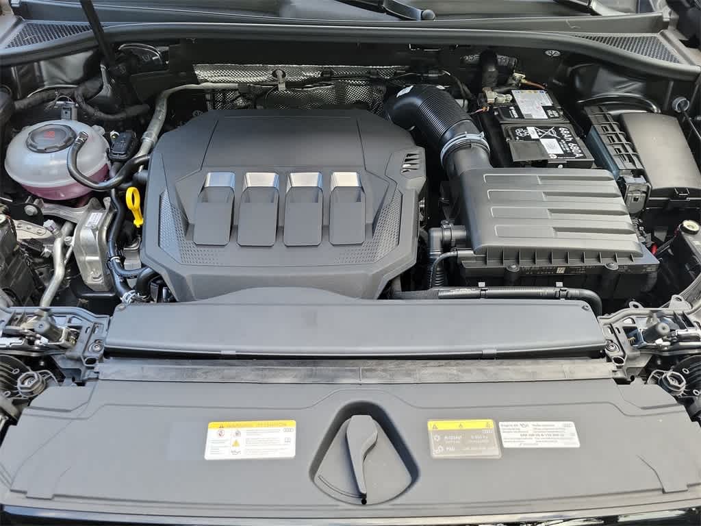 Thumbnail: 2025 Audi Q3 - 9