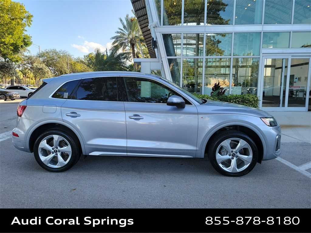 Thumbnail: 2023 Audi Q5 - 9