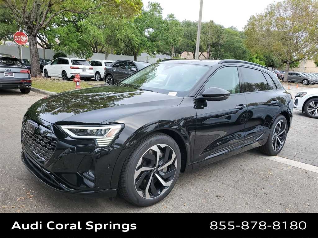Thumbnail: 2024 Audi Q8 e-tron - 2