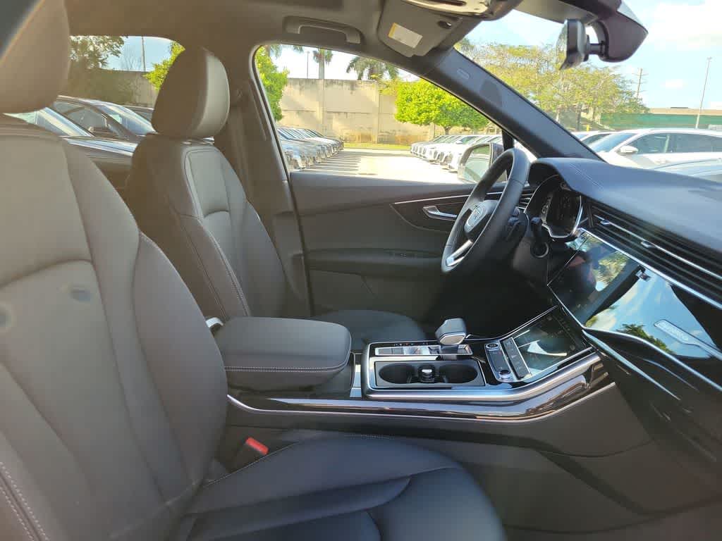 Thumbnail: 2026 Audi Q7 - 22