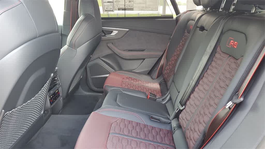 Thumbnail: 2025 Audi RS Q8 - 21