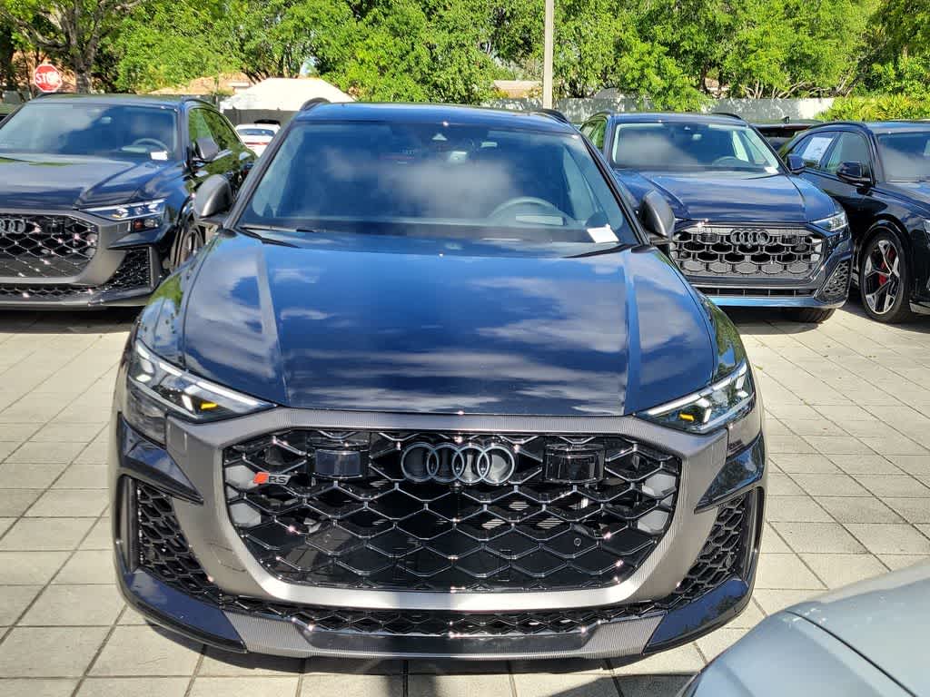 Thumbnail: 2026 Audi RS Q8 - 3