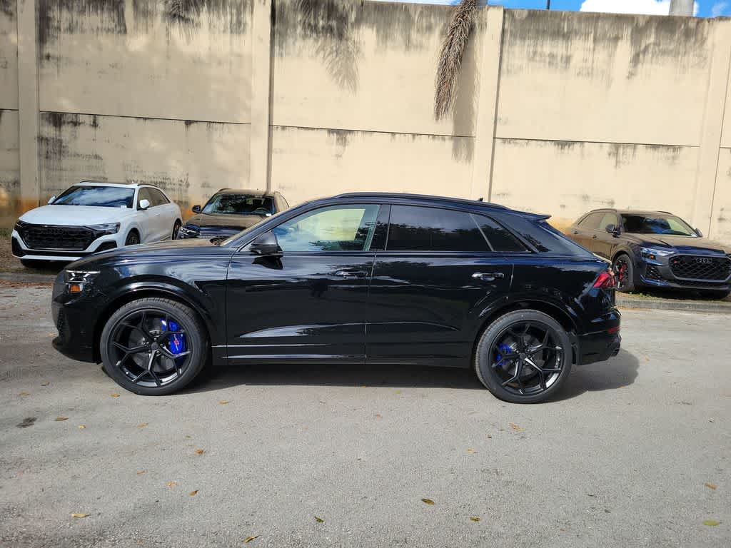 Thumbnail: 2026 Audi RS Q8 - 5