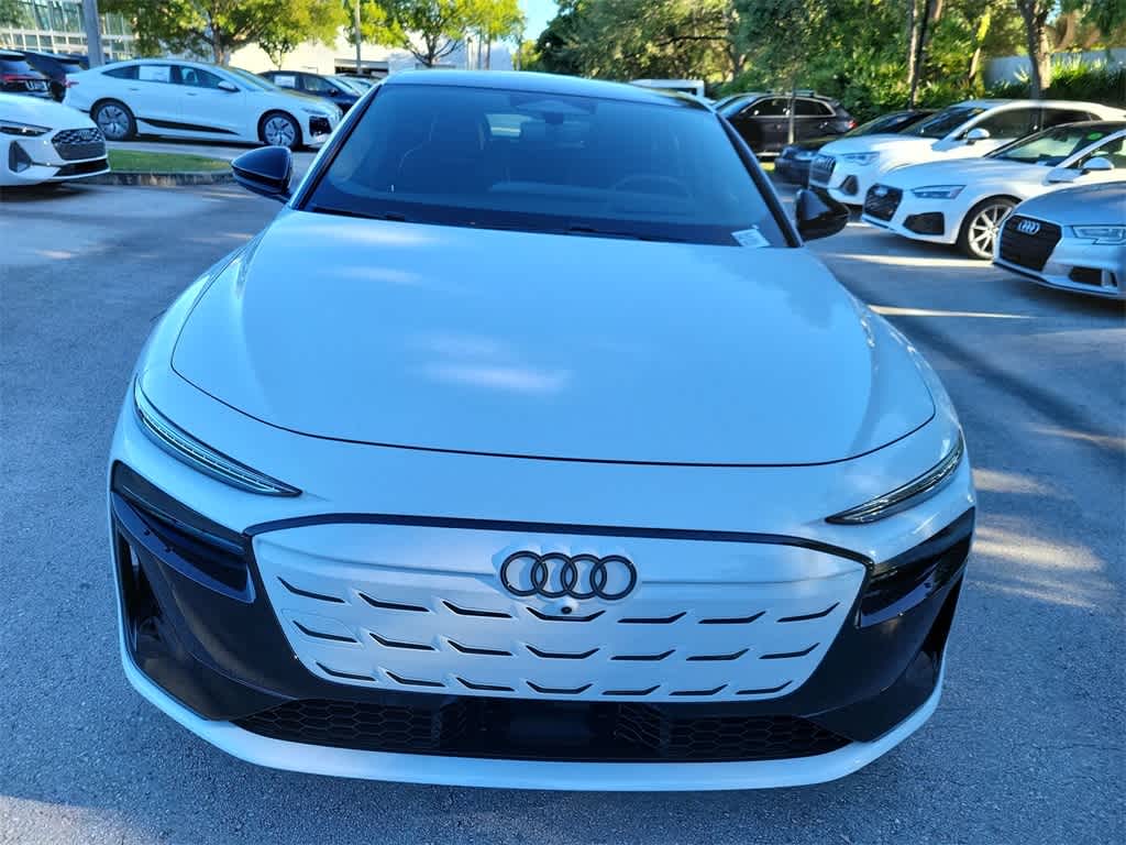 Thumbnail: 2025 Audi e-tron S - 3