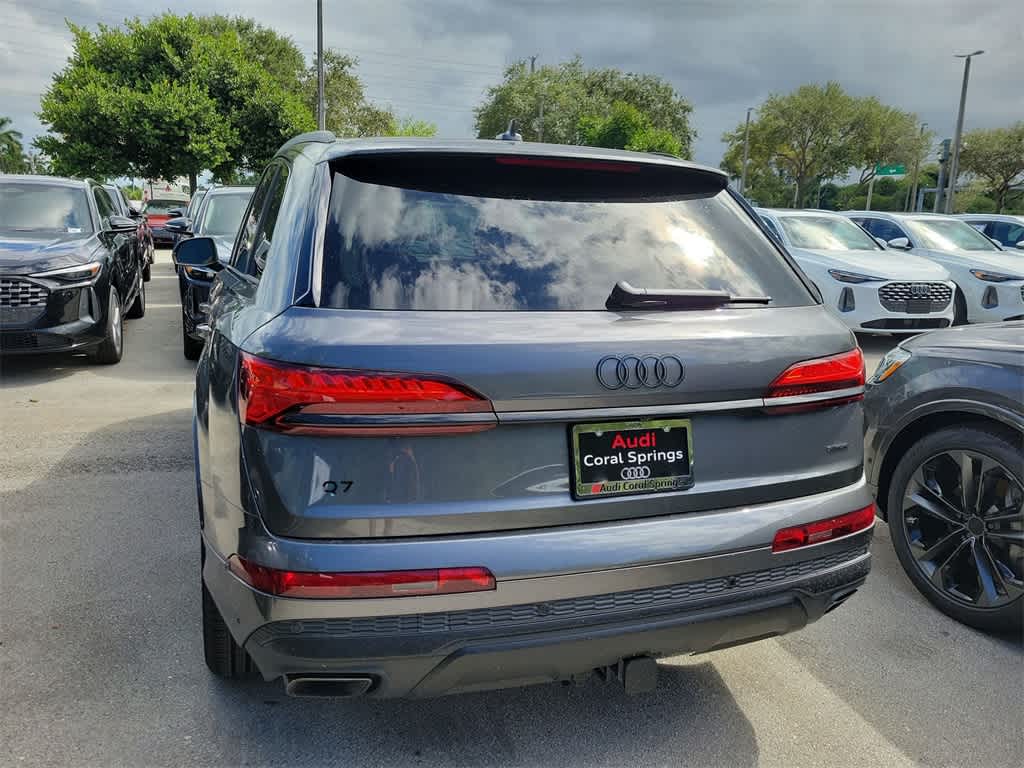 Thumbnail: 2026 Audi Q7 - 3