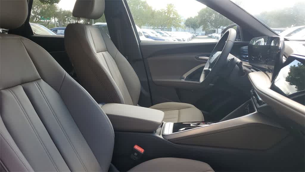 Thumbnail: 2025 Audi Q5 - 22