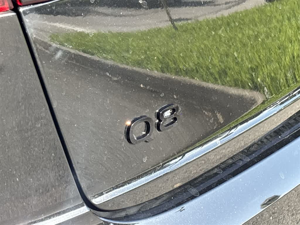 Thumbnail: 2025 Audi Q8 - 21