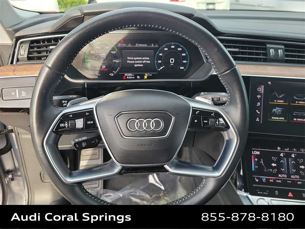 Thumbnail: 2019 Audi e-tron - 23