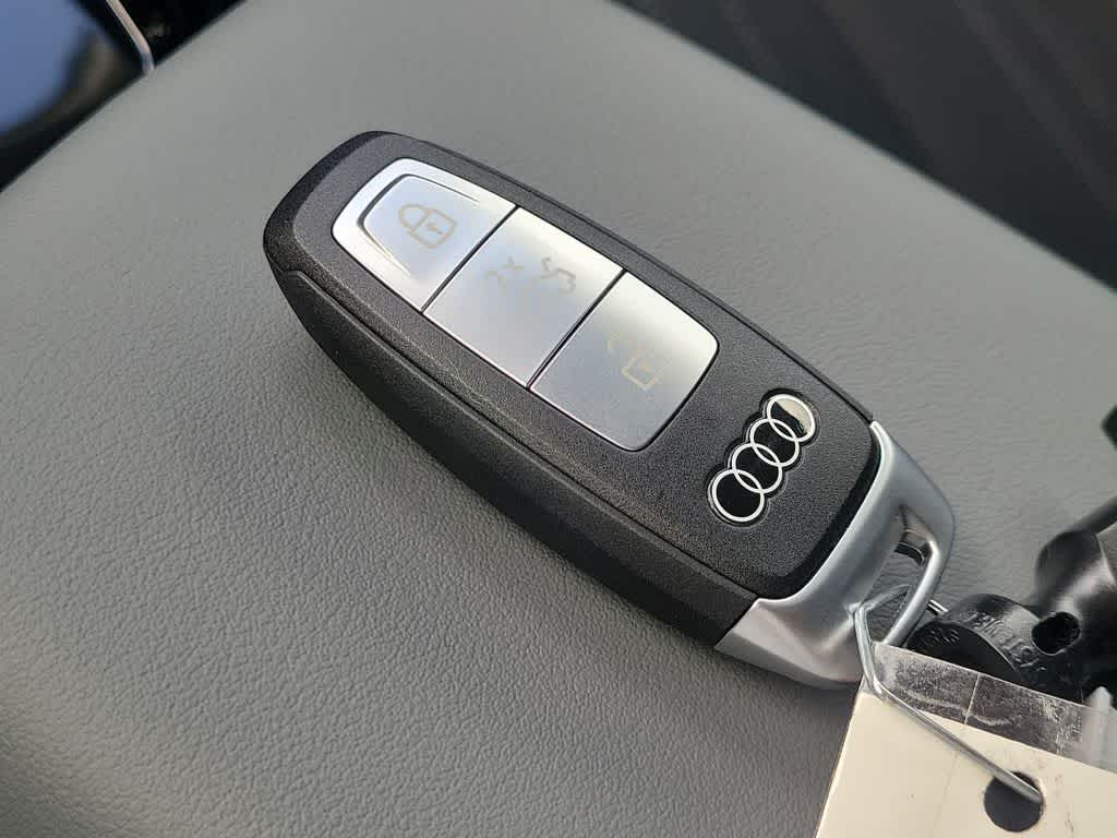 Thumbnail: 2026 Audi Q3 - 28