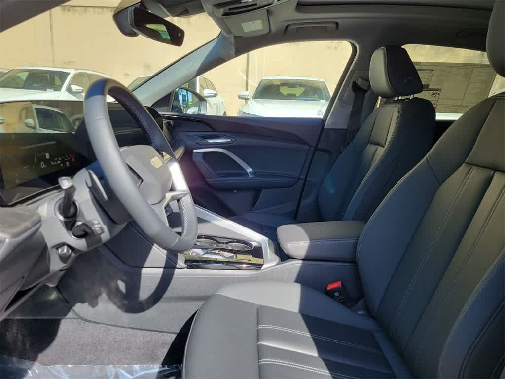 Thumbnail: 2025 Audi Q5 - 19