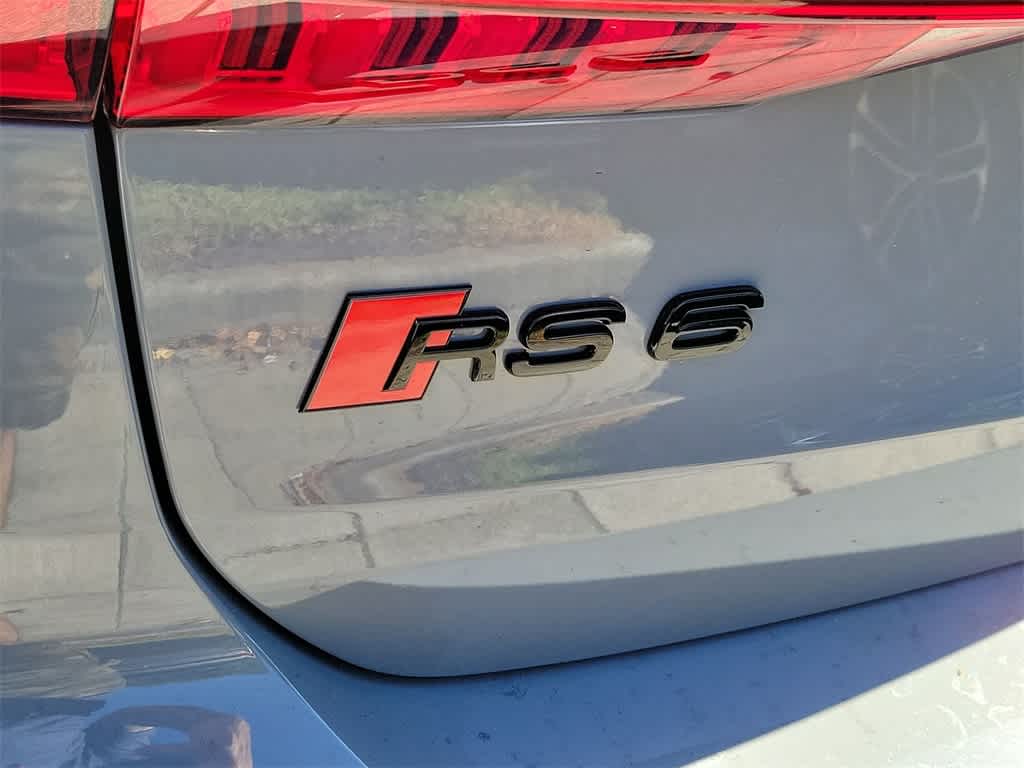 Thumbnail: 2026 Audi RS 6 - 15