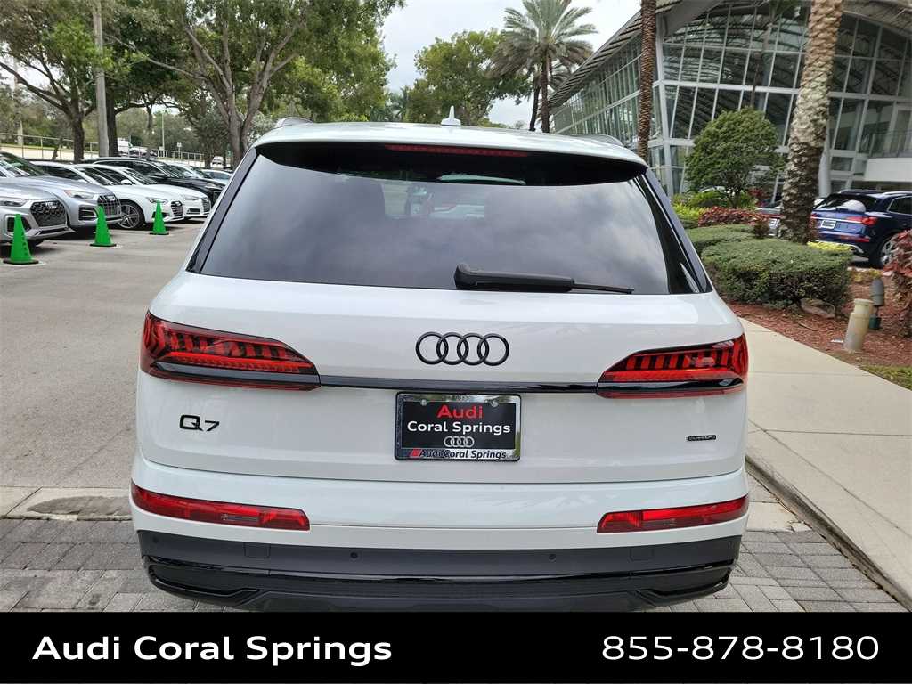 Thumbnail: 2023 Audi Q7 - 13