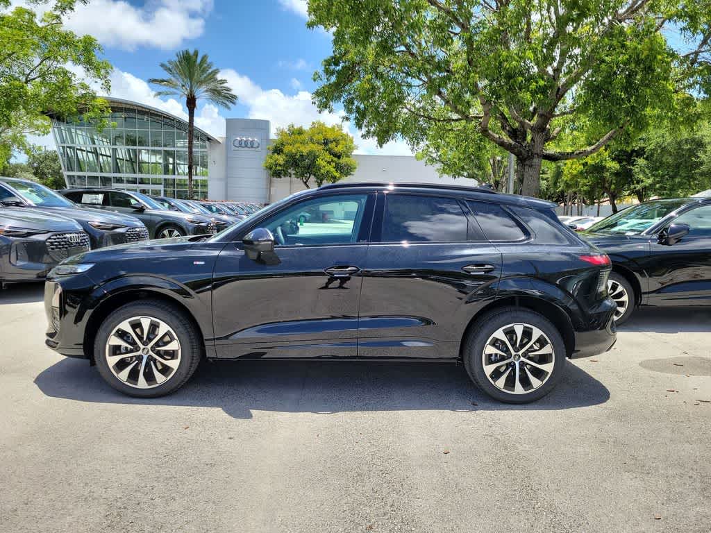 Thumbnail: 2026 Audi Q3 - 5