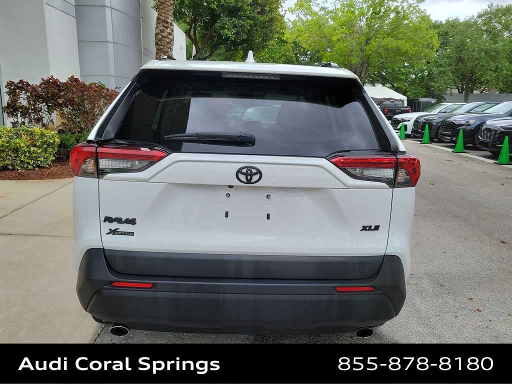 Thumbnail: 2023 Toyota RAV4 - 7