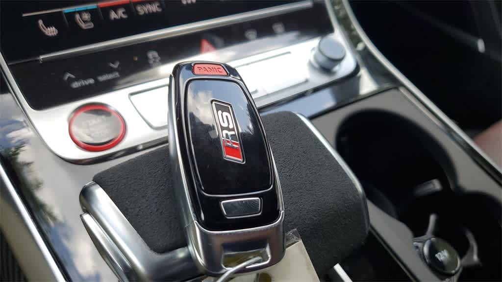 Thumbnail: 2025 Audi RS Q8 - 28