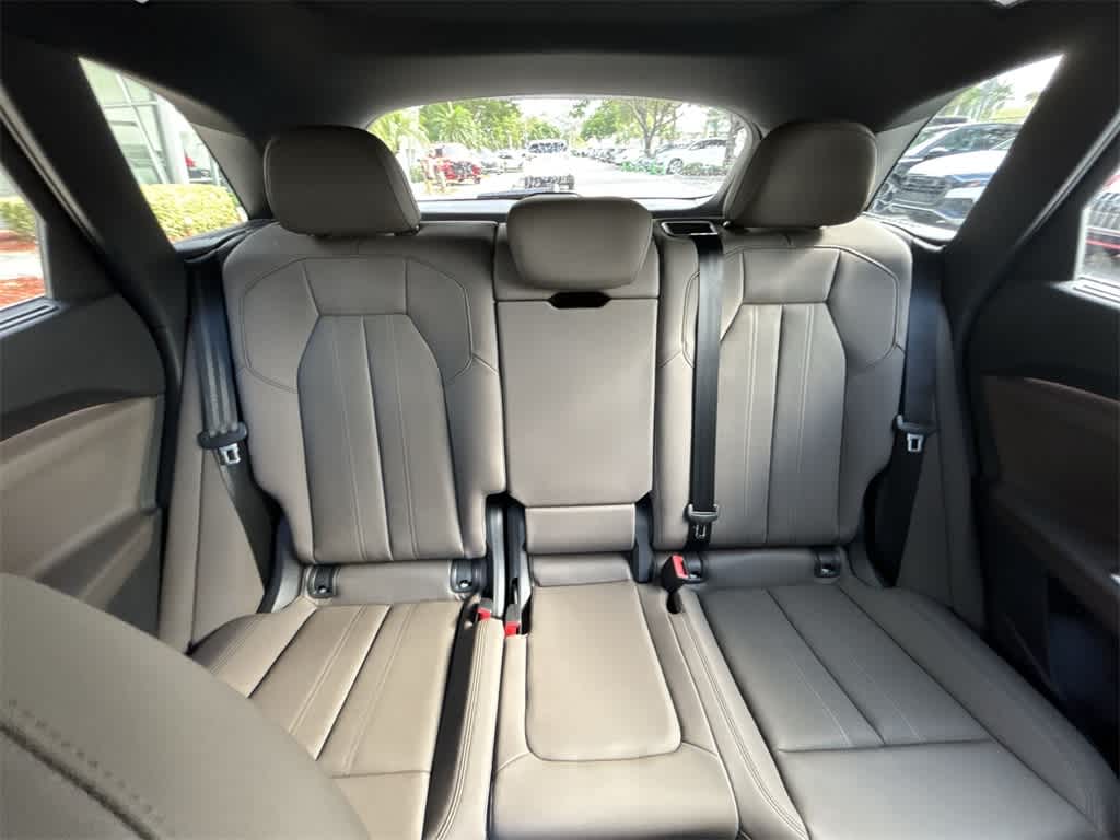 Thumbnail: 2025 Audi Q5 - 13