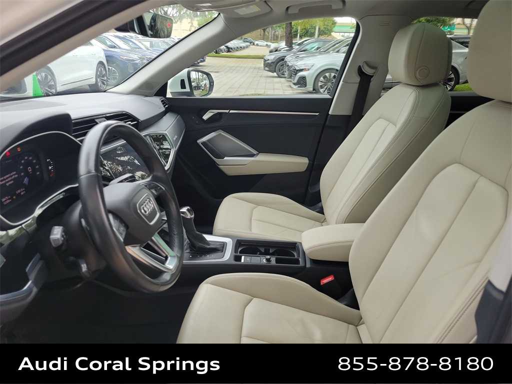 Thumbnail: 2023 Audi Q3 - 19