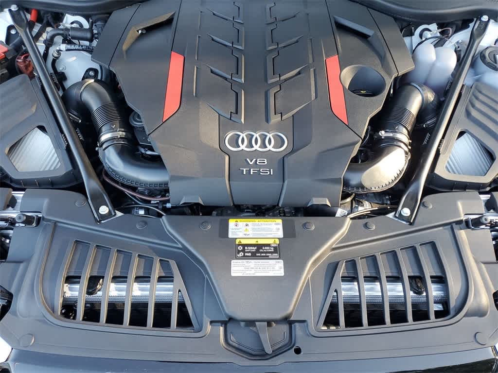 Thumbnail: 2025 Audi S8 - 17