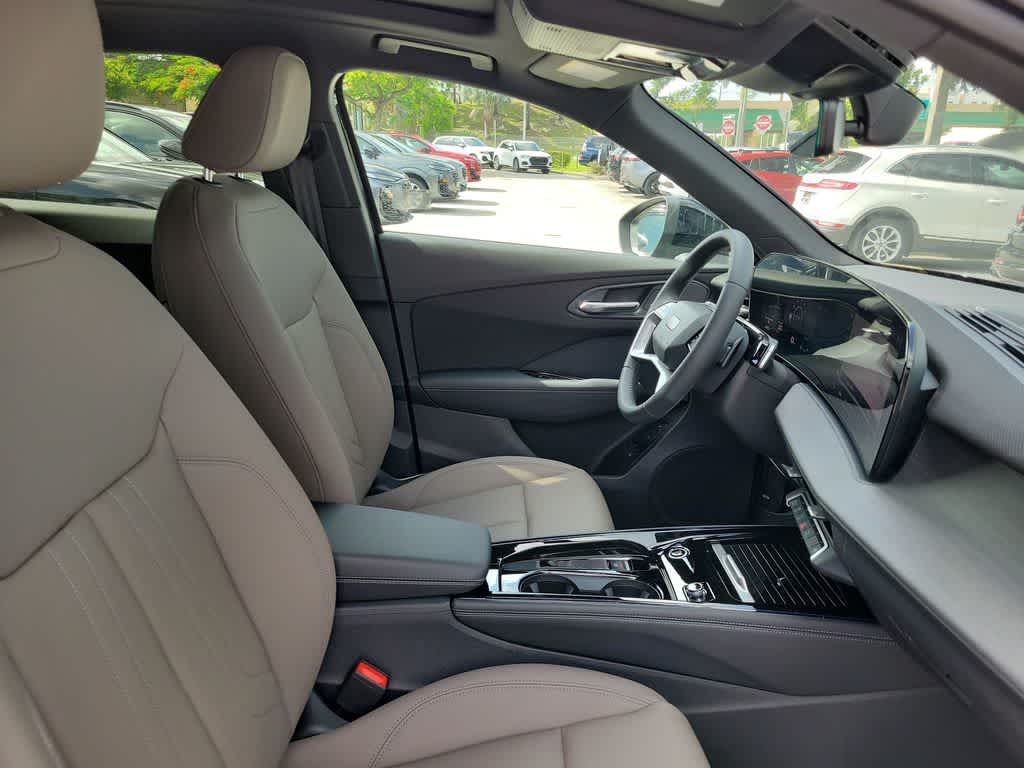 Thumbnail: 2026 Audi Q3 - 14