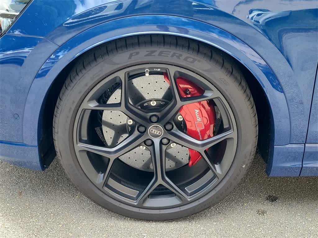 Thumbnail: 2025 Audi RS Q8 - 8