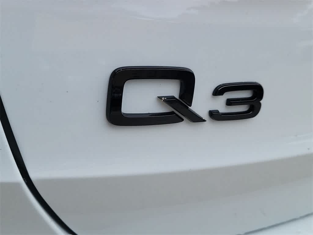 Thumbnail: 2025 Audi Q3 - 15